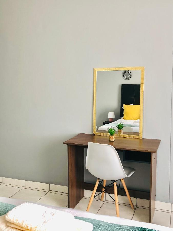 Menlyn Comfort Appartement *